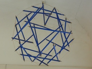 O 1 Tensgrity